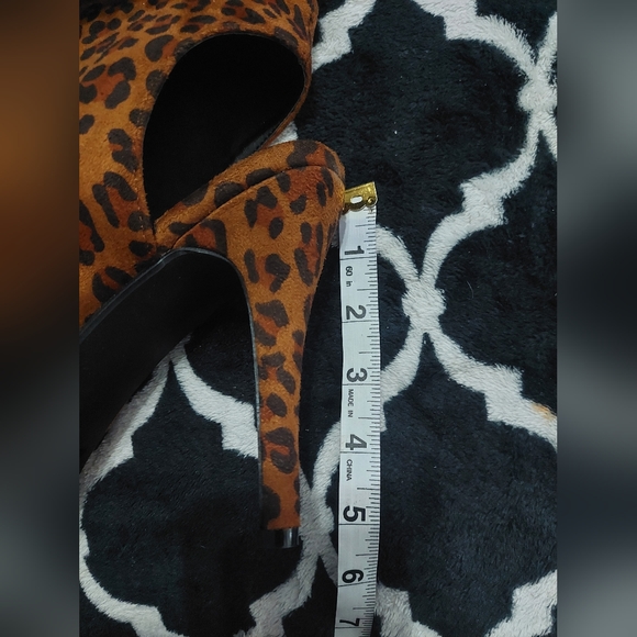 NIB Ashley Stewart leopard open toe, open back lace-up booties size 10w wide - Picture 5 of 10